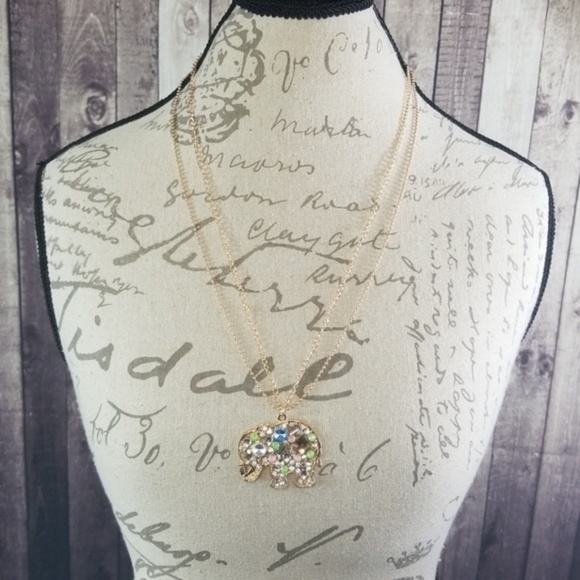 Multicolored rhinestone elephant necklace - Picture 2 of 6